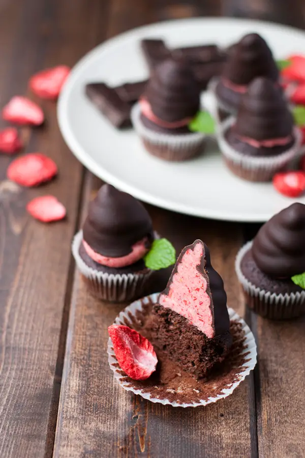 Chocolate dipped strawberry buttercream- a play on the classic romantic treat, this buttercream uses freeze dried strawberries to get its beautiful pink hue and intense strawberry flavor. 