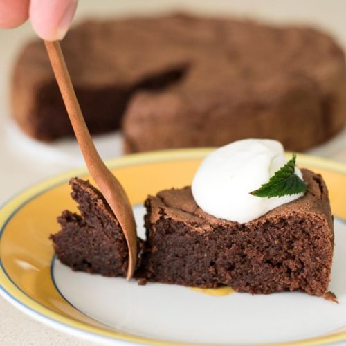 Gateau au chocolat, or ガトーショコラ in Japan, is a simple but popular French chocolate cake. This version uses almond flour, making it a gluten and grain free treat. 