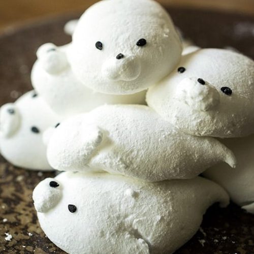 Cute Marshmallow Baby Seals Made With Pipeable Marshmallow